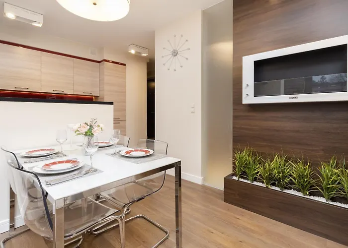 Apartament Cosy By The By Renters